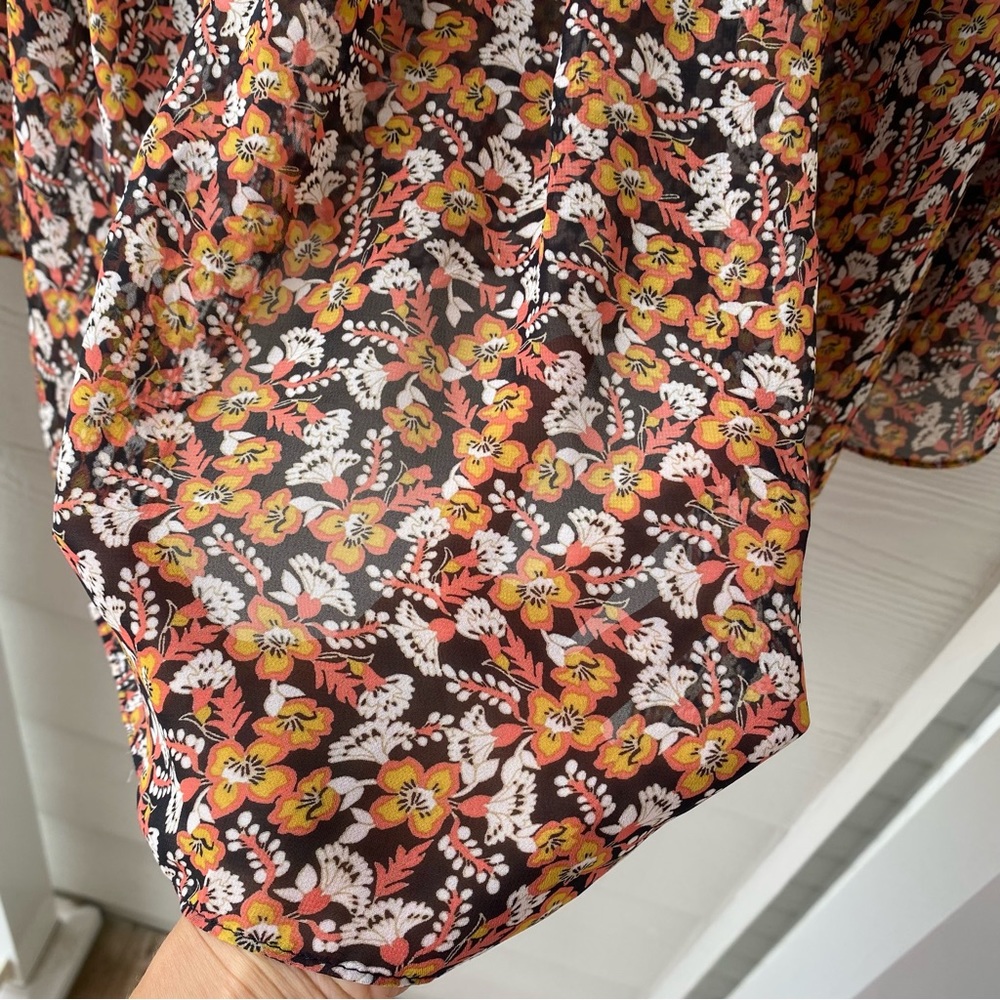 ALLISON JOY Floral Bell Sleeve Semi Sheer Blouse - Picture 7 of 8